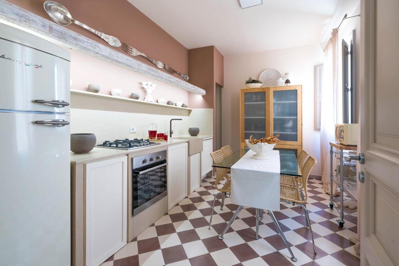 Apartament Dimora Al Duomo Trapani Zewnętrze zdjęcie